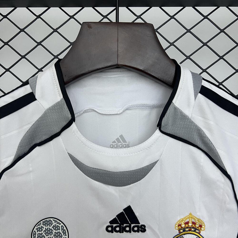 REAL MADRID I 06/07 CONJUNTO INFANTIL (RETRO)